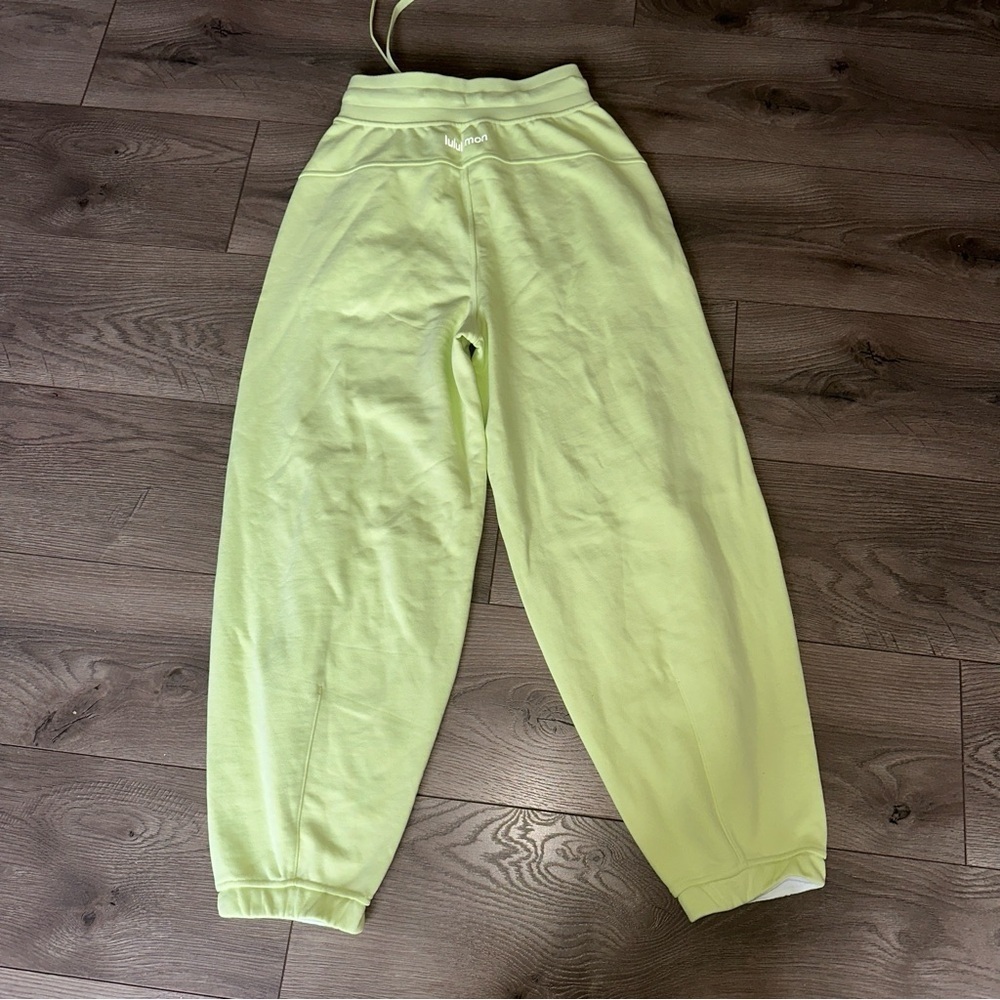 Lululemon Relaxed Fit Super-High Rise Full Length Jogger Sweatpants size 4 - Picture 8 of 13
